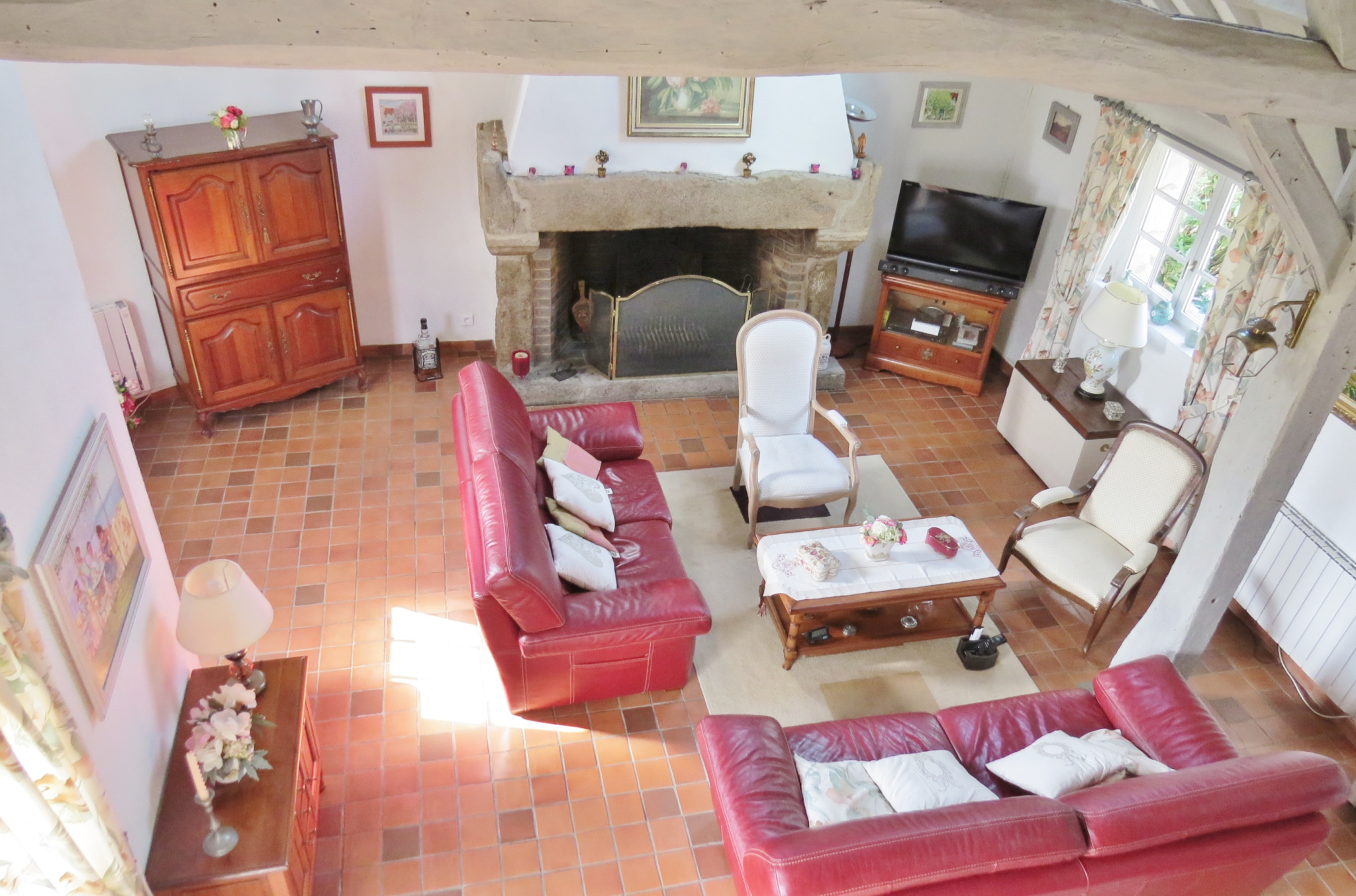 vente PACY/ÉVREUX. MAISON DE VILLAGE ANCIENNE.
